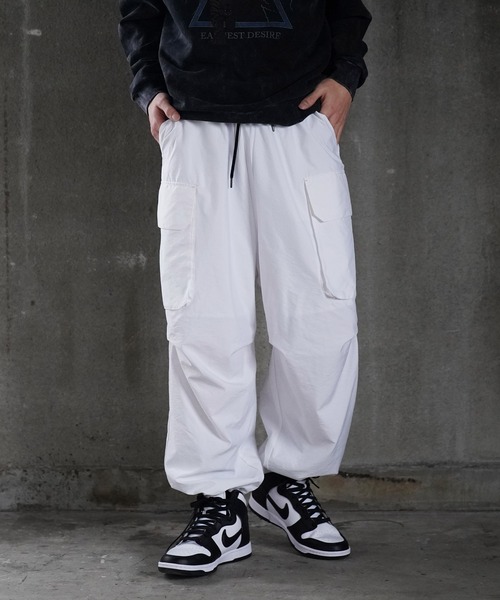 G.O.C(ジーオーシー)の「ビッグポケットバルーンワイドカーゴパンツ(カーゴパンツ・メンズ・ブラック/ホワイト系その他/ホワイト・MEDIUM/LARGE)」の15枚目の写真