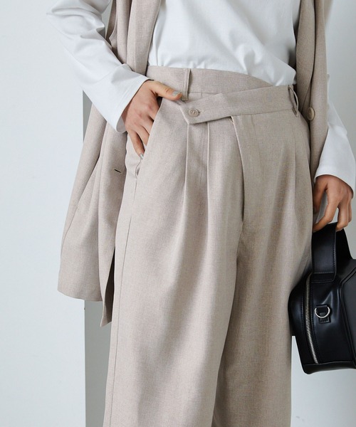 forksy.(フォルクシー)の「【forksy.】クロスウエストストレートワイドスラックスパンツ(スラックス・レディース・ネイビー/ベージュ/グレー・S/M)」の12枚目の写真