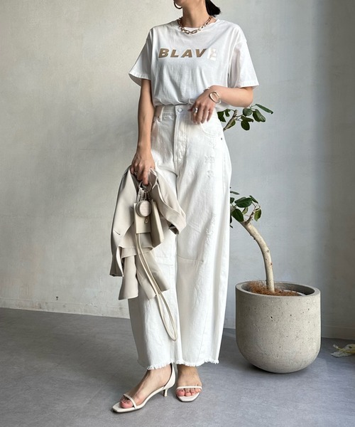 DouDou(ドゥドゥ)の「【WEB限定】BLAVE TEE(Tシャツ/カットソー・レディース・チャコールグレー/オフホワイト/キナリ/グレイッシュベージュ・FREE)」の15枚目の写真