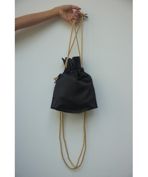 BLACK BY MOUSSY(ブラックバイマウジー)の「satin mini bag(サテンミニバック)(ショルダーバッグ・レディース・ブラック/イエロー/グリーン・FREE)」の20枚目の写真