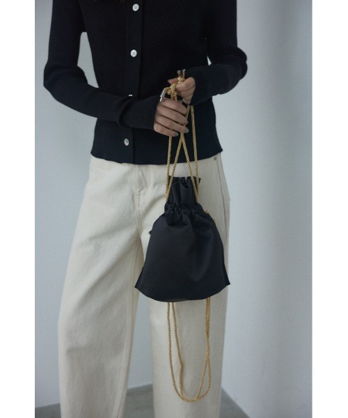 BLACK BY MOUSSY(ブラックバイマウジー)の「satin mini bag(サテンミニバック)(ショルダーバッグ・レディース・ブラック/イエロー/グリーン・FREE)」の14枚目の写真