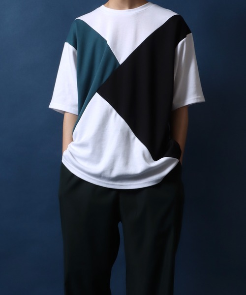 ANPAS(アンパス)の「Ponte Fabric Color Switching Design T-shirt/ポンチ 切り替え オーバーサイズ Tシャツ(Tシャツ/カットソー・メンズ・ブラック系その他/ホワイト系その他/ベージュ系その他・M/L)」の15枚目の写真