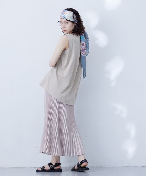 J.PRESS YORK STREET(ジェイプレスヨークストリート)の「【WOMEN】タックノースリーブ プルオーバー(Tシャツ/カットソー・レディース・ライトグレー系/ベージュ系/ダークグリーン系/ネイビー系・F)」の5枚目の写真