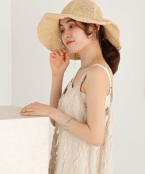 Bab（バブ）の「ペーパーヤーンワイドバケットハット（ハット・レディース・ベージュ/ナチュラル・ONESIZE）」の4枚目の写真
