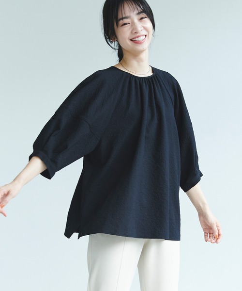 Days（デイズ）の「【Oeillet】ランタンスリーブブラウス（ウイエ）（シャツ/ブラウス・レディース・パープル/ブラック/オフホワイト・M/L/LL）」の15枚目の写真