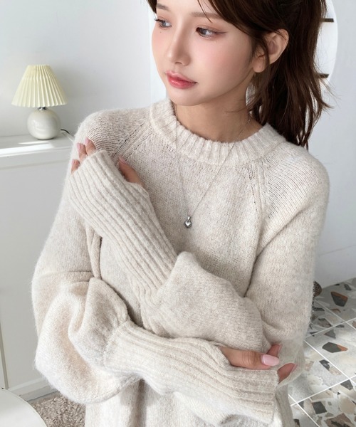 moment+（モーメントプラス）の「指ぬきボリュームスリーブミックスニットロングワンピース（ワンピース・レディース・モカ/グレイッシュベージュ/グレー/チャコールグレー/ナチュラル/ブラック・M/L）」の21枚目の写真