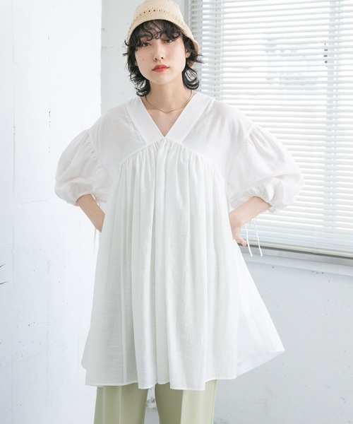 KBF（ケイビーエフ）の「ボリュームギャザーミニワンピース（ワンピース・レディース・ライトベージュ/ブラック/ホワイト・ONE）」の9枚目の写真