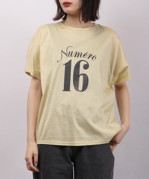 アンナニコラ Anna Nicola パール付き半袖ロゴTシャツ （グレー） アンナニコラ Anna Nicola パール付き半袖ロゴTシャツ （オフ