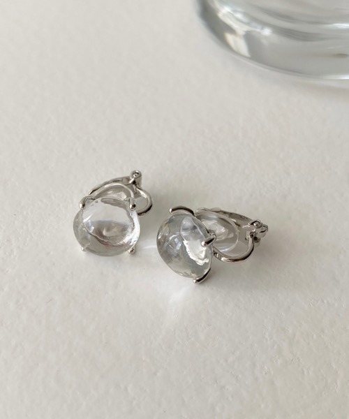 tone（トーン）の「【ECRu.】morning dew earring/クリア イヤリング（イヤリング・レディース・シルバー/ゴールド・FREE）」の2枚目の写真