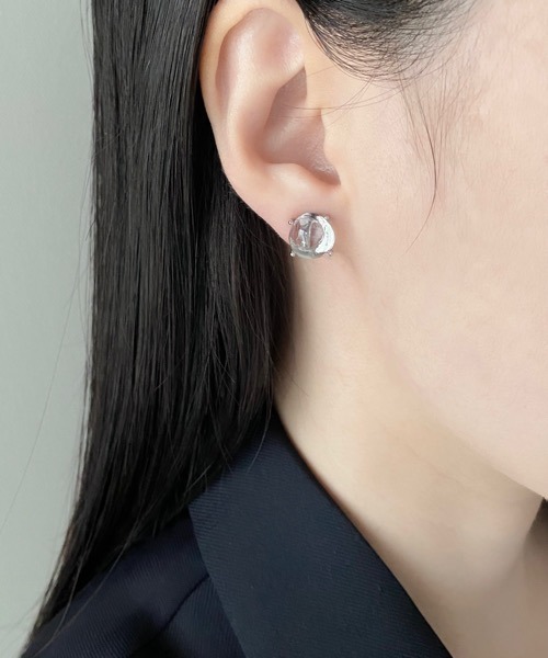 tone（トーン）の「【ECRu.】morning dew earring/クリア イヤリング（イヤリング・レディース・シルバー/ゴールド・FREE）」の6枚目の写真