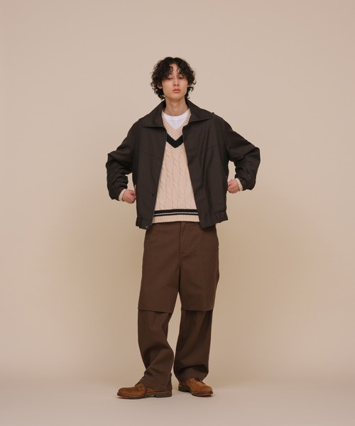 ADAM ET ROPE'(アダムエロペ)の「ハイカラー オーバーサイズ ブルゾン / サスティナブル(ブルゾン・メンズ・ブラウン系その他/ネイビー・M/L)」の9枚目の写真