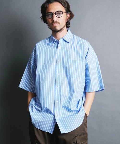 Magine(マージン)の「【SELECT】IR:コットン ブロード オーバー サイズレギュラーカラーシャツS/S(シャツ/ブラウス・メンズ・ブラック/サックスブルー/ホワイト×ブルー/グレイッシュベージュ/ホワイト/グリーン/グリーン系/イエロー/ラベンダー/サックスブルー系・M/L/XL)」の8枚目の写真