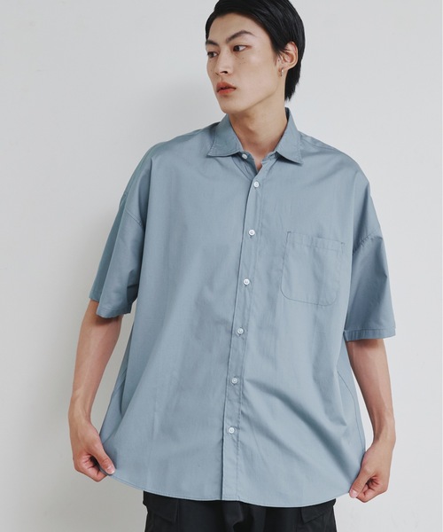 Magine(マージン)の「【SELECT】IR:コットン ブロード オーバー サイズレギュラーカラーシャツS/S(シャツ/ブラウス・メンズ・ブラック/サックスブルー/ホワイト×ブルー/グレイッシュベージュ/ホワイト/グリーン/グリーン系/イエロー/ラベンダー/サックスブルー系・M/L/XL)」の7枚目の写真