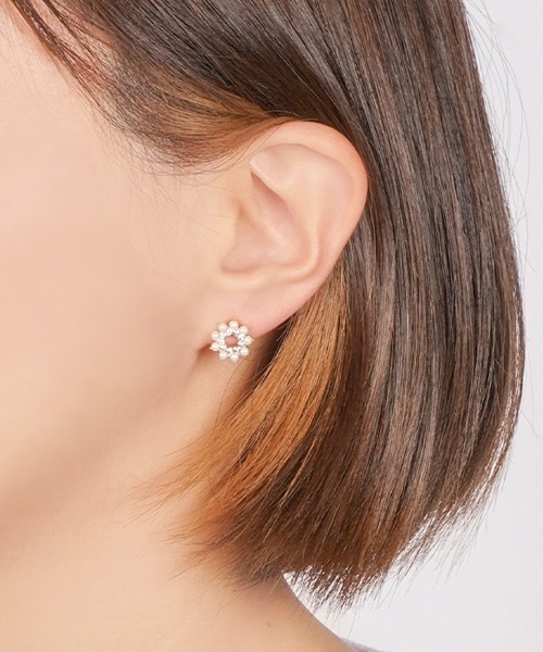 itam(アイタム)の「【itam】アイタム/ ビジューセラミックポストピアス/金属アレルギー対応(ピアス(両耳用)・レディース・ピンクゴールド/ゴールド・FREE)」の4枚目の写真