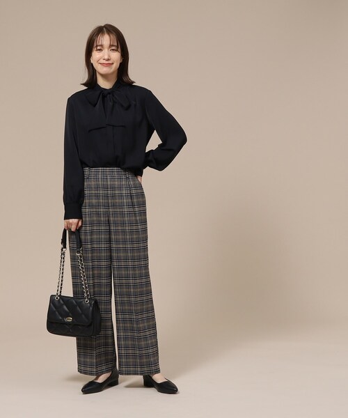 DRESKIP（ドレスキップ）の「◆【イージーケア/２WAY】ボウタイブラウス（シャツ/ブラウス・レディース・ブラック/ライトグレー/ベージュ系その他3/オフホワイト・02/04/03）」の16枚目の写真