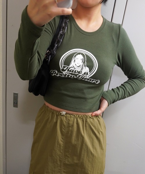 ARCHIVER(アーカイバ)の「【Bz】サークルgirlリブチビロンT/プリント長袖Tシャツ(RZ)(Tシャツ/カットソー・レディース・モカ/ブラック/オフホワイト/ベージュ/ベージュ系その他/ブラック系その他/アイボリー/カーキ・FREE)」の8枚目の写真