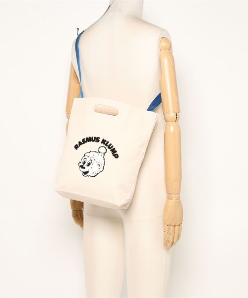 salle de bal（サルデバル）の「Rasmus Klump / ラスムス クルンプ サガラ 刺繍 2WAY ショルダーバッグ  RMK142NT 6 AWD（ショルダーバッグ・レディース・ナチュラル・FREE）」の3枚目の写真