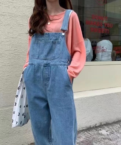 wears(ウェアーズ)の「ルーズシルエットデニムオーバーオール(サロペット/オーバーオール・レディース・ライトブルー/ブルー・FREE)」の5枚目の写真