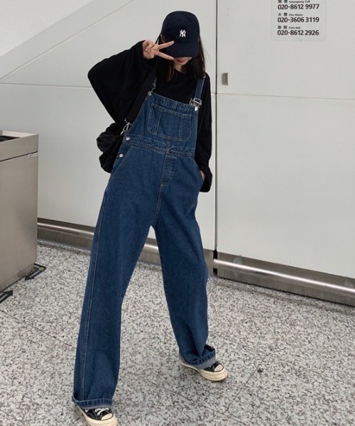 wears(ウェアーズ)の「ルーズシルエットデニムオーバーオール(サロペット/オーバーオール・レディース・ライトブルー/ブルー・FREE)」の11枚目の写真
