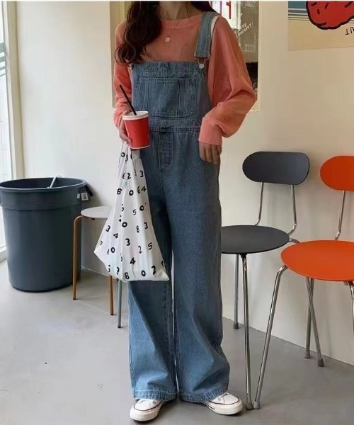 wears(ウェアーズ)の「ルーズシルエットデニムオーバーオール(サロペット/オーバーオール・レディース・ライトブルー/ブルー・FREE)」の6枚目の写真