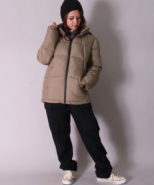 BAYBLO（ベイブロ）の「(YO)【ユニセックス】2WAY 中綿 パデット フード ジャケット（ダウンジャケット/コート・メンズ・ブラック/カーキ/ベージュ/ホワイト・MEDIUM/LARGE/X-LARGE）」の10枚目の写真