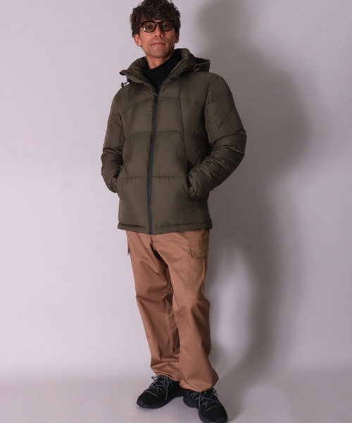 BAYBLO（ベイブロ）の「(YO)【ユニセックス】2WAY 中綿 パデット フード ジャケット（ダウンジャケット/コート・メンズ・ブラック/カーキ/ベージュ/ホワイト・MEDIUM/LARGE/X-LARGE）」の11枚目の写真