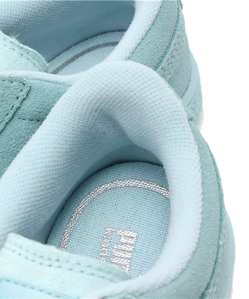 PUMA(プーマ)の「プーマスウェードキッズ (KIDS)(スニーカー・キッズ・ブラック/ブルー・17.0cm/13cm/16.0cm/19.0cm/14cm/15.0cm/21.0cm/18.0cm/20.0cm/12cm)」の4枚目の写真