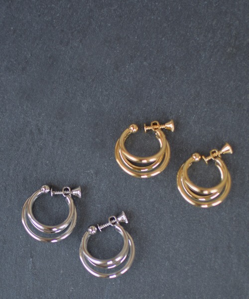 Marient（マリエント）の「Triple Hoop Earrings／イヤリング（イヤリング・レディース・ゴールド/シルバー・FREE）」の7枚目の写真