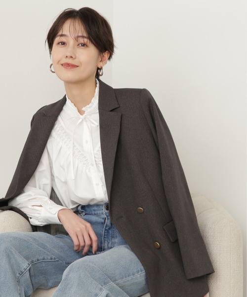 N.（N. Natural Beauty Basic）（エヌエヌナチュラルビューティーベーシック）の「◆フリルネックピンタックブラウス（シャツ/ブラウス・レディース・ブルー/オフホワイト/ベージュ/ストライプ・MEDIUM）」の6枚目の写真