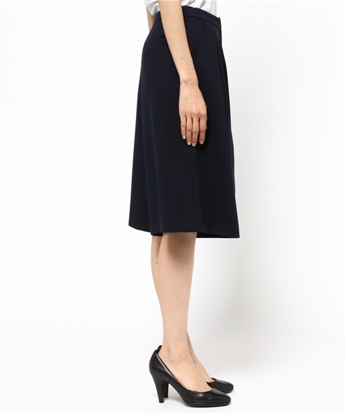 NATURAL BEAUTY BASIC(ナチュラルビューティーベーシック)の「ハニカムドビーガウチョパンツ(その他パンツ・レディース・ベージュ/ネイビー・X-SMALL/SMALL/MEDIUM)」の4枚目の写真