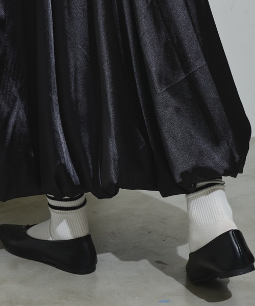 Aunt Marie's(アントマリーズ)の「サテンバルーンスカート(スカート・レディース・グレー/ブラック/アイボリー・FREE)」の13枚目の写真