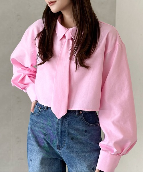 Per sist ence（パーシエンス）の「ネクタイ付ブロードクロップドシャツ（シャツ/ブラウス・レディース・ブルー/グレー/オフホワイト/ピンク/ブラック・FREE）」の2枚目の写真