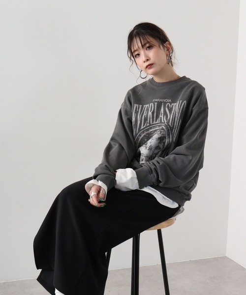 RE730(アールイーセブンサーティー)の「Vintage-like rose print loose sweat / ヴィンテージライク ローズプリント ルーズスウェット unisex(スウェット・メンズ・グレー系その他/グレー/グレー系その他2・M/L)」の3枚目の写真