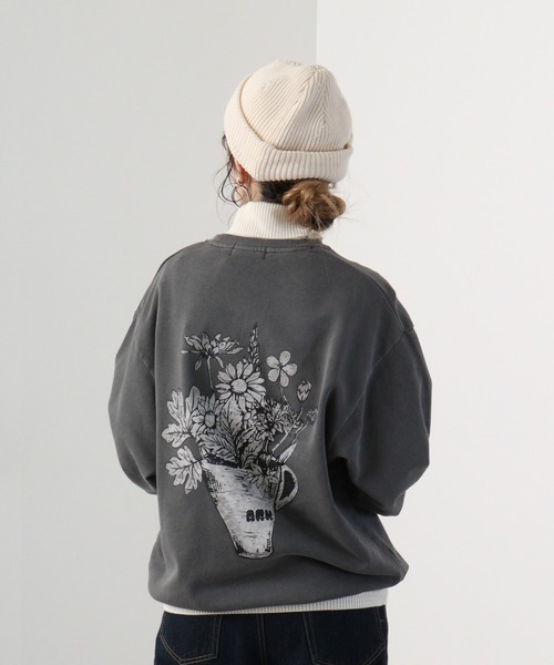 RE730(アールイーセブンサーティー)の「Vintage-like rose print loose sweat / ヴィンテージライク ローズプリント ルーズスウェット unisex(スウェット・メンズ・グレー系その他/グレー/グレー系その他2・M/L)」の6枚目の写真