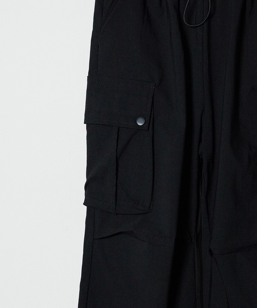 ROOPTOKYO(ループトウキョウ)の「▲Wide Cargo Pants / ワイドカーゴパンツ(カーゴパンツ・レディース・チャコール/カーキ/ブラック/ホワイト・FREE)」の10枚目の写真