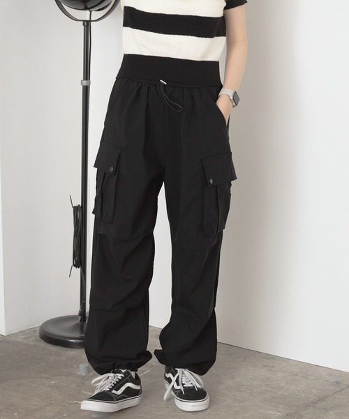 ROOPTOKYO(ループトウキョウ)の「▲Wide Cargo Pants / ワイドカーゴパンツ(カーゴパンツ・レディース・チャコール/カーキ/ブラック/ホワイト・FREE)」の8枚目の写真