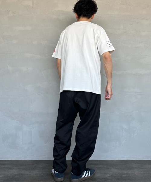 Manhattan Portage（マンハッタンポーテージ）の「[MANHATTAN PORTAGE/マンハッタンポーテージ] 別注 ロゴ刺繍ショートスリーブTシャツ（Tシャツ/カットソー・レディース・ホワイト/ネイビー/サックスブルー・S/M/L/XL）」の11枚目の写真