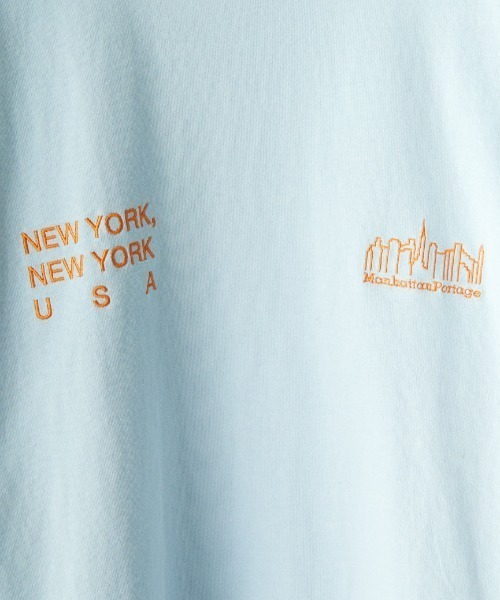 Manhattan Portage（マンハッタンポーテージ）の「[MANHATTAN PORTAGE/マンハッタンポーテージ] 別注 ロゴ刺繍ショートスリーブTシャツ（Tシャツ/カットソー・レディース・ホワイト/ネイビー/サックスブルー・S/M/L/XL）」の22枚目の写真
