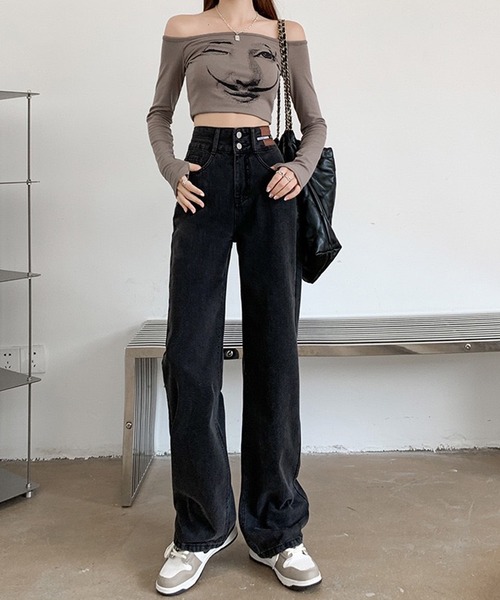 SHEPP(シープ)の「★春新色販売開始★【累計販売本数1万本! / お気に入り数4万人突破!】ダブルボタンでスタイルアップ♪ ダブルボタン パッチデザイン ハイウエスト ワイドストレートデニム(デニムパンツ・レディース・ブラック/サックスブルー/ブルー/ブルー系その他/ブラック系その他/アイボリー・S/M/L)」の17枚目の写真