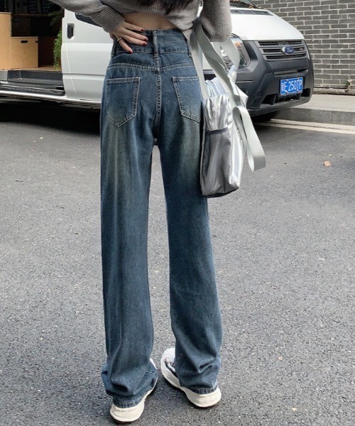 SHEPP(シープ)の「★春新色販売開始★【累計販売本数1万本! / お気に入り数4万人突破!】ダブルボタンでスタイルアップ♪ ダブルボタン パッチデザイン ハイウエスト ワイドストレートデニム(デニムパンツ・レディース・ブラック/サックスブルー/ブルー/ブルー系その他/ブラック系その他/アイボリー・S/M/L)」の20枚目の写真