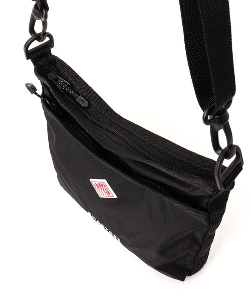 DANTON（ダントン）の「【DANTON/ダントン】CHARTRES ミニサコッシュ（ショルダーバッグ・メンズ・グレー/ブラック/グレイッシュベージュ・FREE）」の9枚目の写真