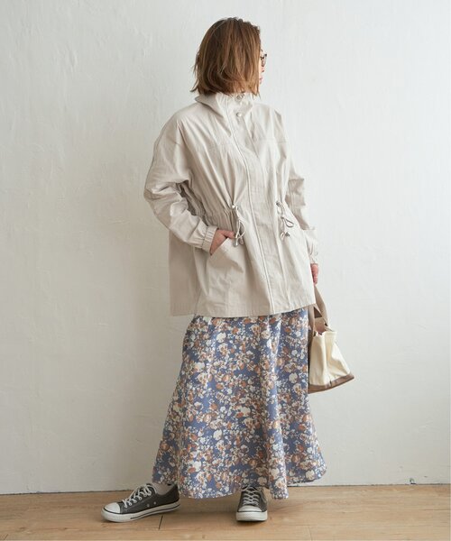 LBC（エルビーシー）の「スタンドネックミドルブルゾン（ブルゾン・レディース・ライトグレー/ライム/ネイビー・L/M）」の9枚目の写真