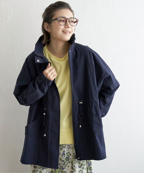 LBC（エルビーシー）の「スタンドネックミドルブルゾン（ブルゾン・レディース・ライトグレー/ライム/ネイビー・L/M）」の3枚目の写真