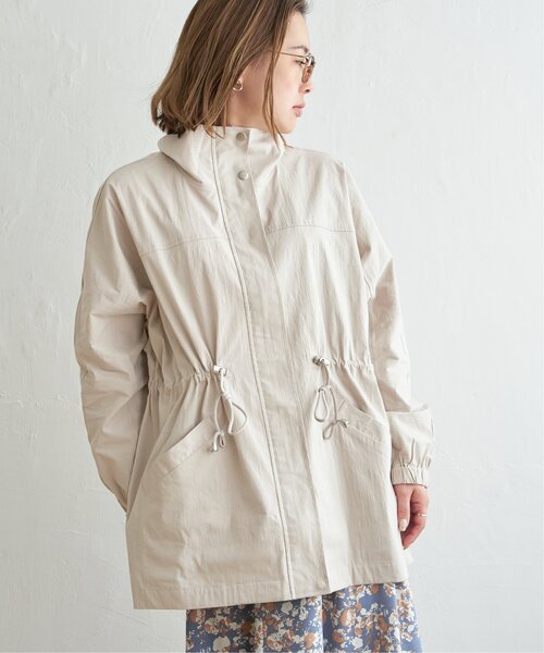 LBC（エルビーシー）の「スタンドネックミドルブルゾン（ブルゾン・レディース・ライトグレー/ライム/ネイビー・L/M）」の4枚目の写真