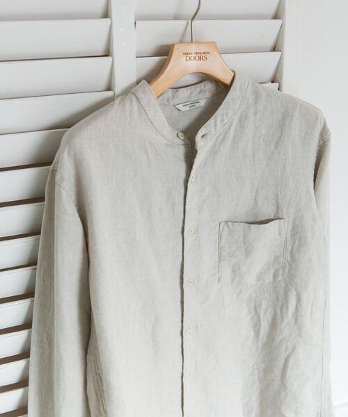 URBAN RESEARCH DOORS(アーバンリサーチドアーズ)の「シルケットリネン バンドカラーロングスリーブシャツ(シャツ/ブラウス・メンズ・アイボリー/グレー系その他/ブラウン系その他/ブルー系その他/インディゴブルー/ホワイト系その他・MEDIUM/LARGE/X-LARGE)」の2枚目の写真
