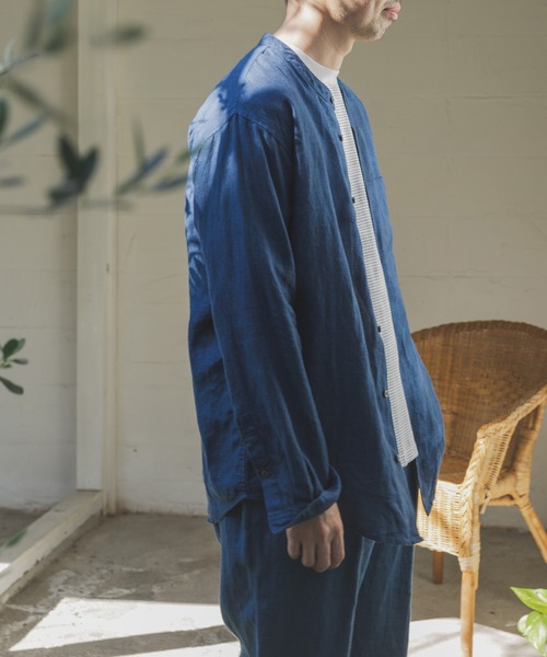 URBAN RESEARCH DOORS（アーバンリサーチドアーズ）の「シルケットリネン バンドカラーロングスリーブシャツ（シャツ/ブラウス・メンズ・アイボリー/ホワイト系その他/グレー系その他/ブラウン系その他/ブルー系その他/インディゴブルー・MEDIUM/LARGE/X-LARGE）」の16枚目の写真