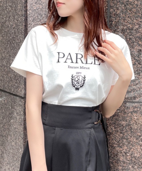 one way（ワンウェイ）の「ガーリーエンブレムＴシャツ（Tシャツ/カットソー・レディース・ブラック/ピンク/ホワイト系その他/ホワイト/ホワイト×ブルー/ライトベージュ・FREE）」の2枚目の写真