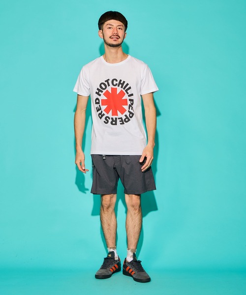 MUSIC TEE(ミュージックティー)の「R.H.C.P.“RED ASTERISK”/レッド ホット チリ ペッパーズ "レッド アスタリスク”(Tシャツ/カットソー・メンズ・ホワイト・X-LARGE/MEDIUM/LARGE)」の6枚目の写真