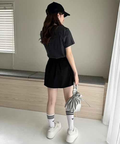 one after another NICE CLAUP（ワンアフターアナザーナイスクラップ）の「サイドポケット付きショートパンツ（その他パンツ・レディース・グレー/ブラック/アイボリー・FREE）」の5枚目の写真