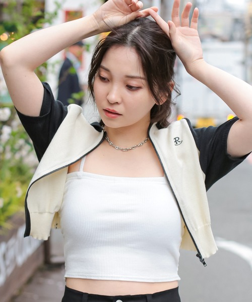 SPINNS（スピンズ）の「【S.Mサイズ展開】カップ付き！肩紐着脱OK！マルチWAYリブキャミソール（キャミソール・レディース・ブラック/オフホワイト/オートミール/モカ/カーキ・M/S）」の7枚目の写真